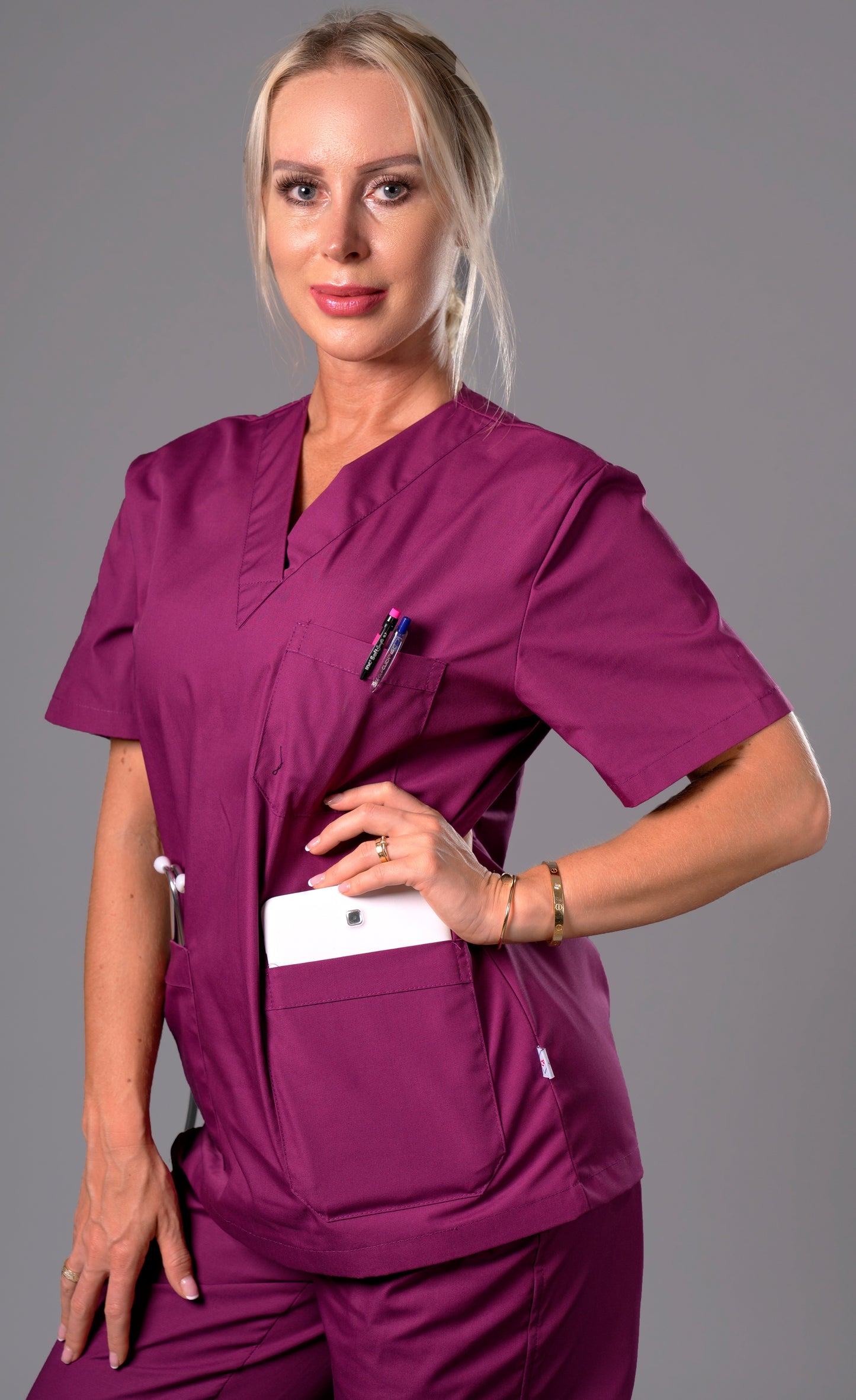 Women's 3-Pocket V-Neck Short Sleeve Scrub Top